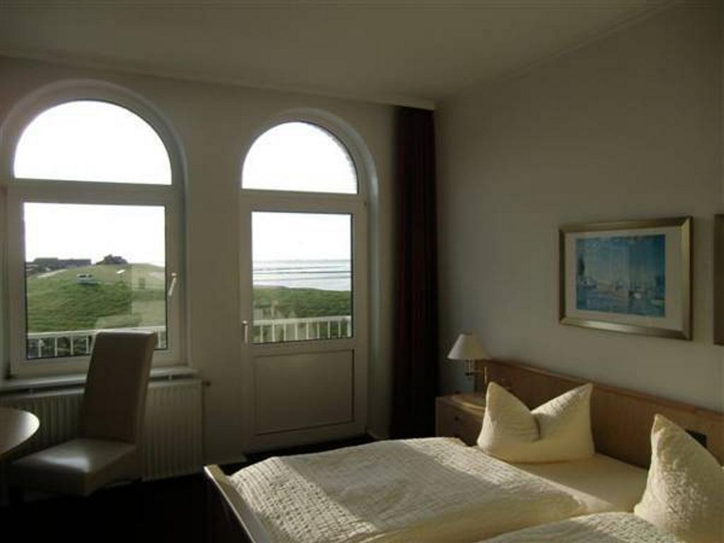 Strandhotel Dagebuell Direkt An Der Nordsee Экстерьер фото